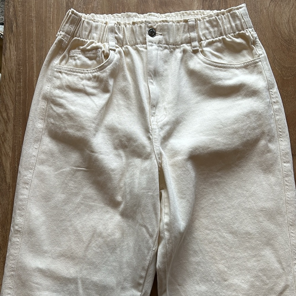 H&M Jeans - Picture 2 of 3
